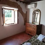 Il Fienile Nella Roccia Летний дом
