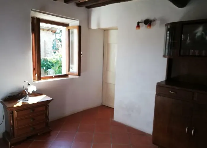 Il Fienile Nella Roccia *